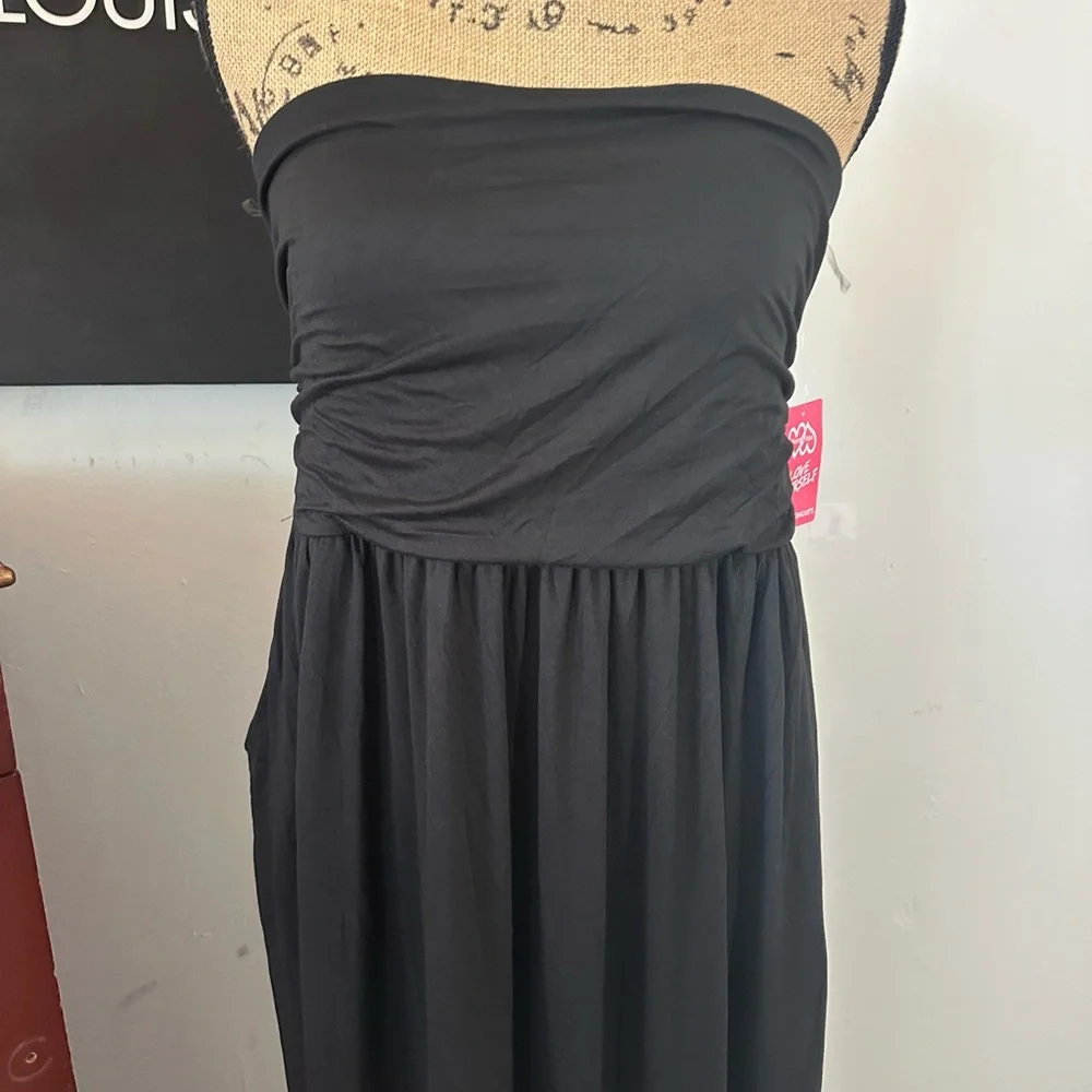 🆕Heart & Hips Maternity Dress - Picture 2 of 9